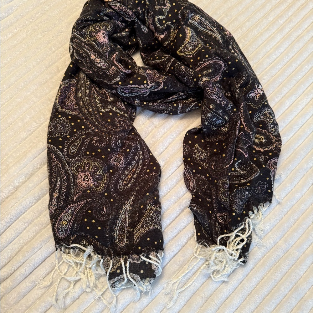 Paisley Patterned Scarf - Black and White - Picture 1 of 5